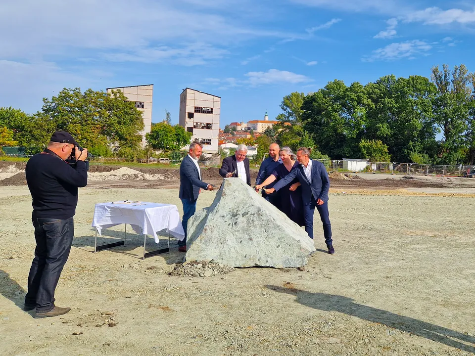 Cornerstone ceremony in Mikulov: SmartZone starts with development