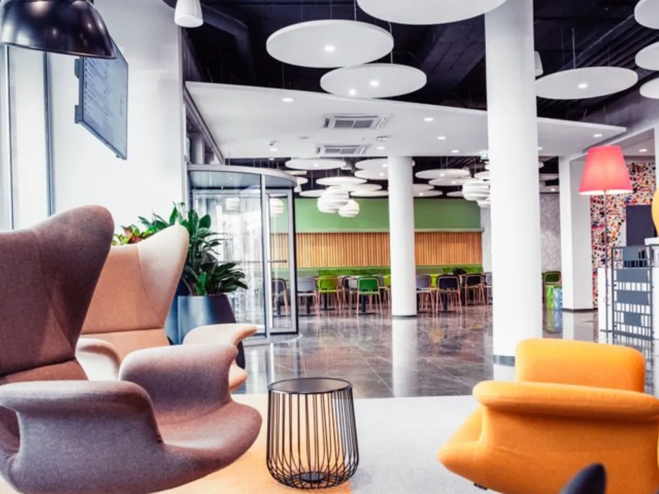 Modesta Real Estate vermittelt moderne Bürofläche an Assetera AG im myhive Ungargasse