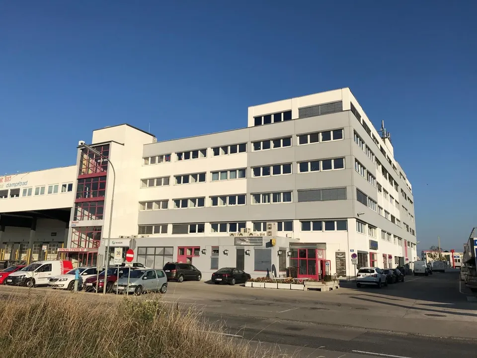 Modesta Real Estate vermittelt 1.417 m² an 247GYM in Wiener Neudorf
